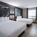 Super 8 By Wyndham Quebec City