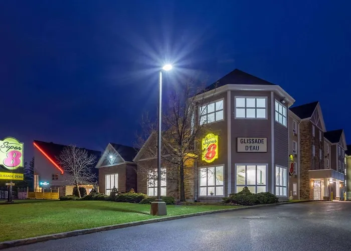 Super 8 By Wyndham Quebec City