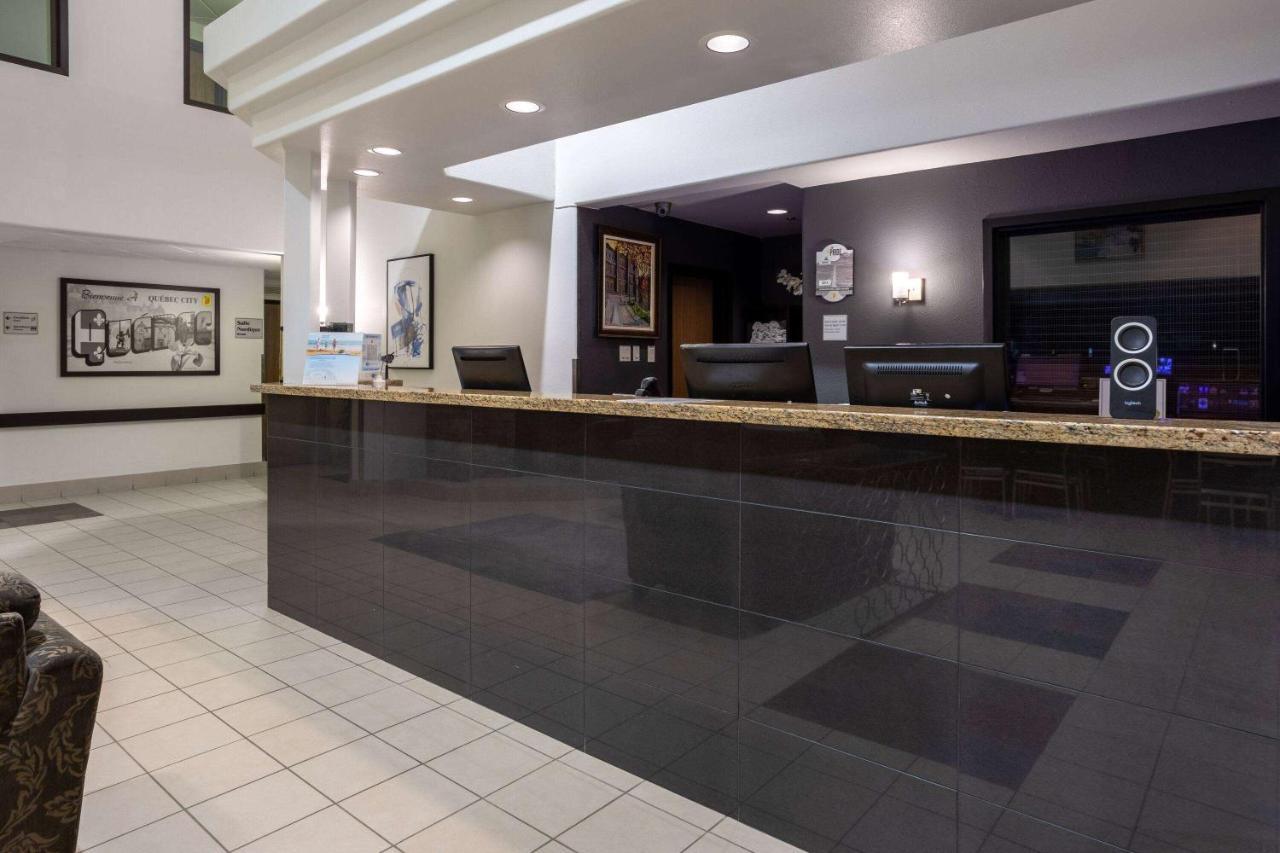 Super 8 By Wyndham Hotel Quebec City