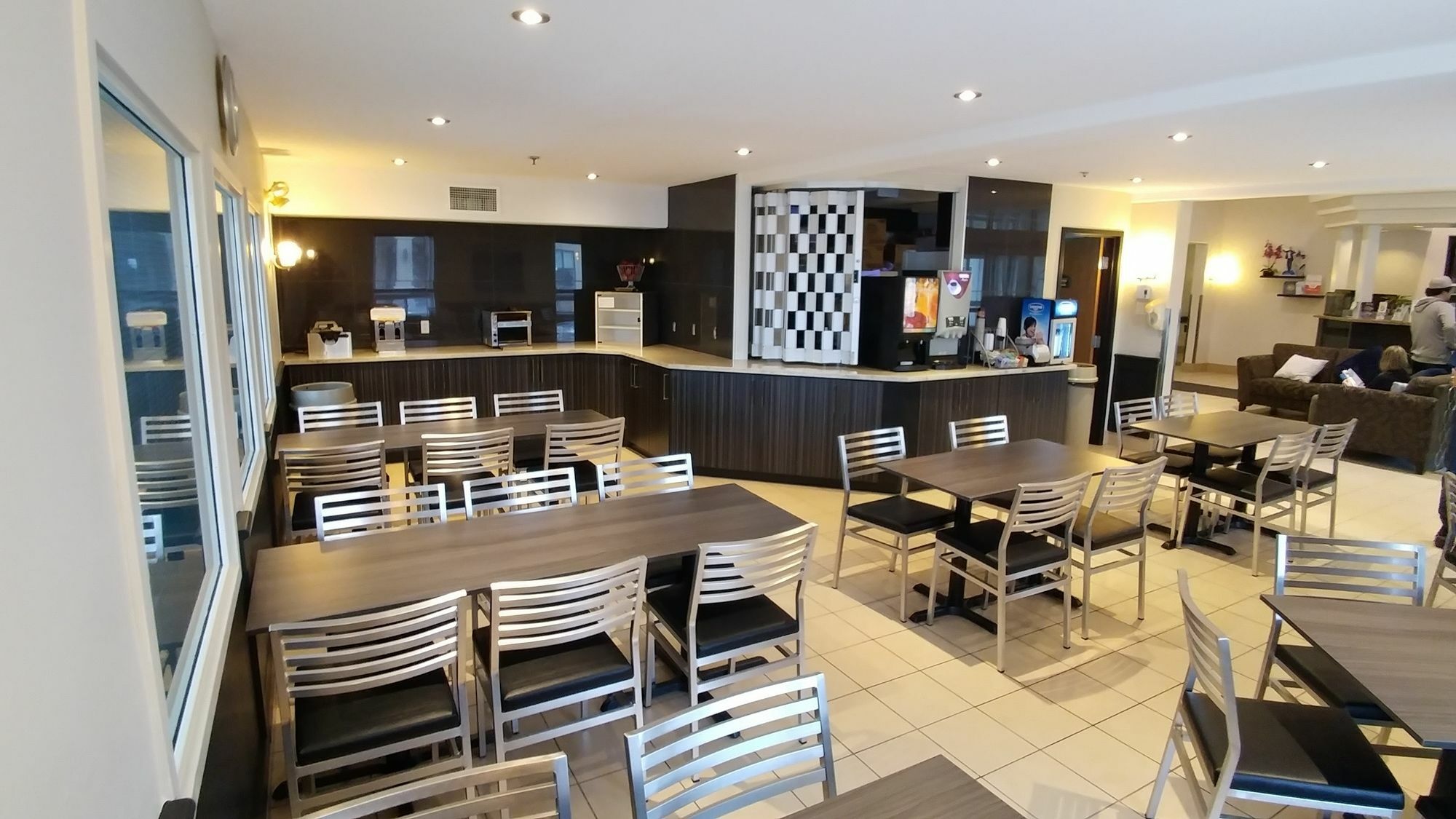 Super 8 By Wyndham